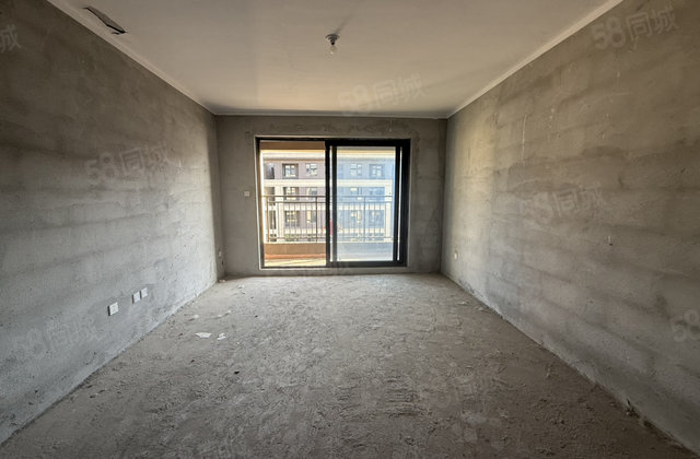 融创国宝宸院3室2厅107㎡55万二手房图片