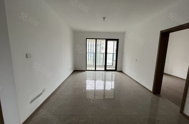 急售城市玖玺三叶草小高层带车位地下室