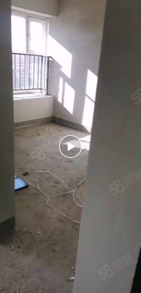 哈罗城(西区)2室1厅1卫90.1㎡南70万