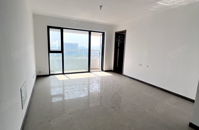 全款走一手 中上楼层 免大税车位储 一梯一户金裕新城  意境