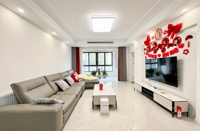 蓝光公园悦府4室2厅137.79㎡188万二手房图片