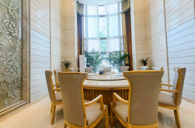 珊瑚湾畔(别墅)6室2厅469㎡5200万二手房图片