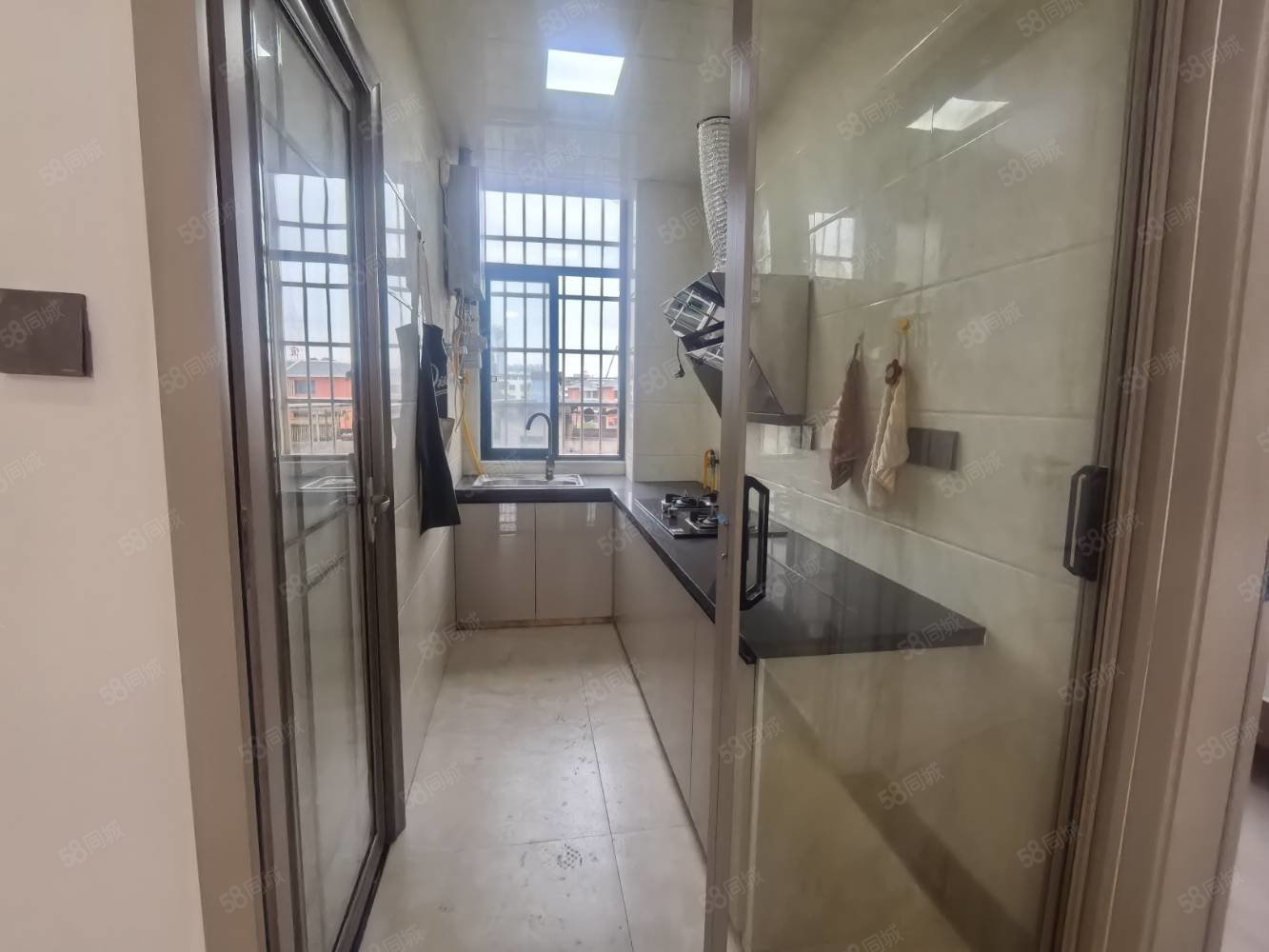 宜人小居3室2厅1卫90㎡南北39.8万