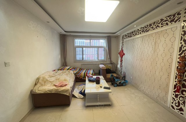 比邻万达 多层二楼 三居向南靠明星兰亭 阿尔卡迪亚 水城悦府