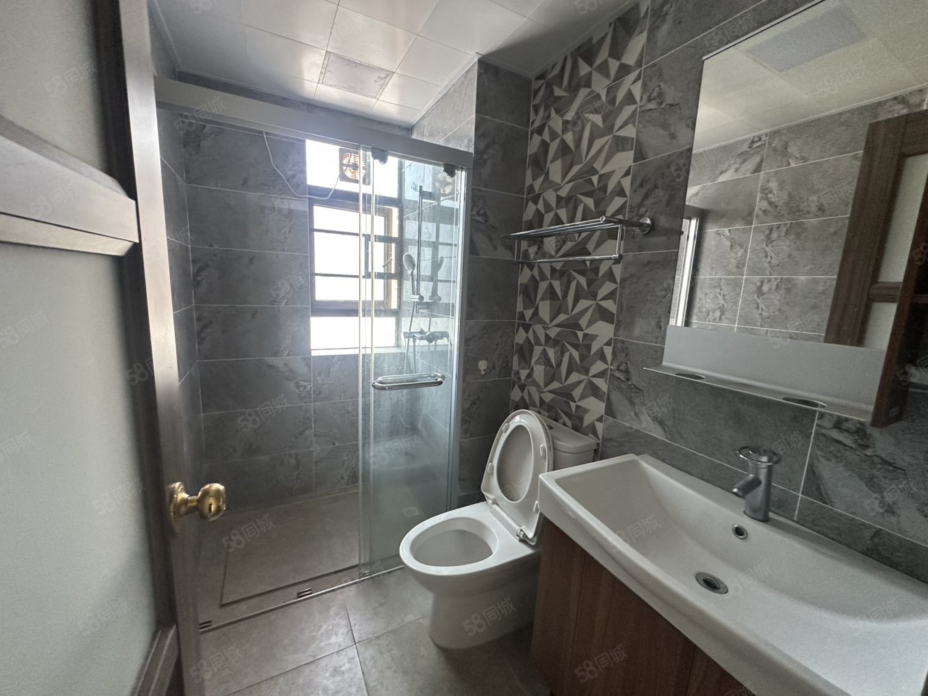 碧桂园天玺湾4室2厅2卫148㎡南北195万