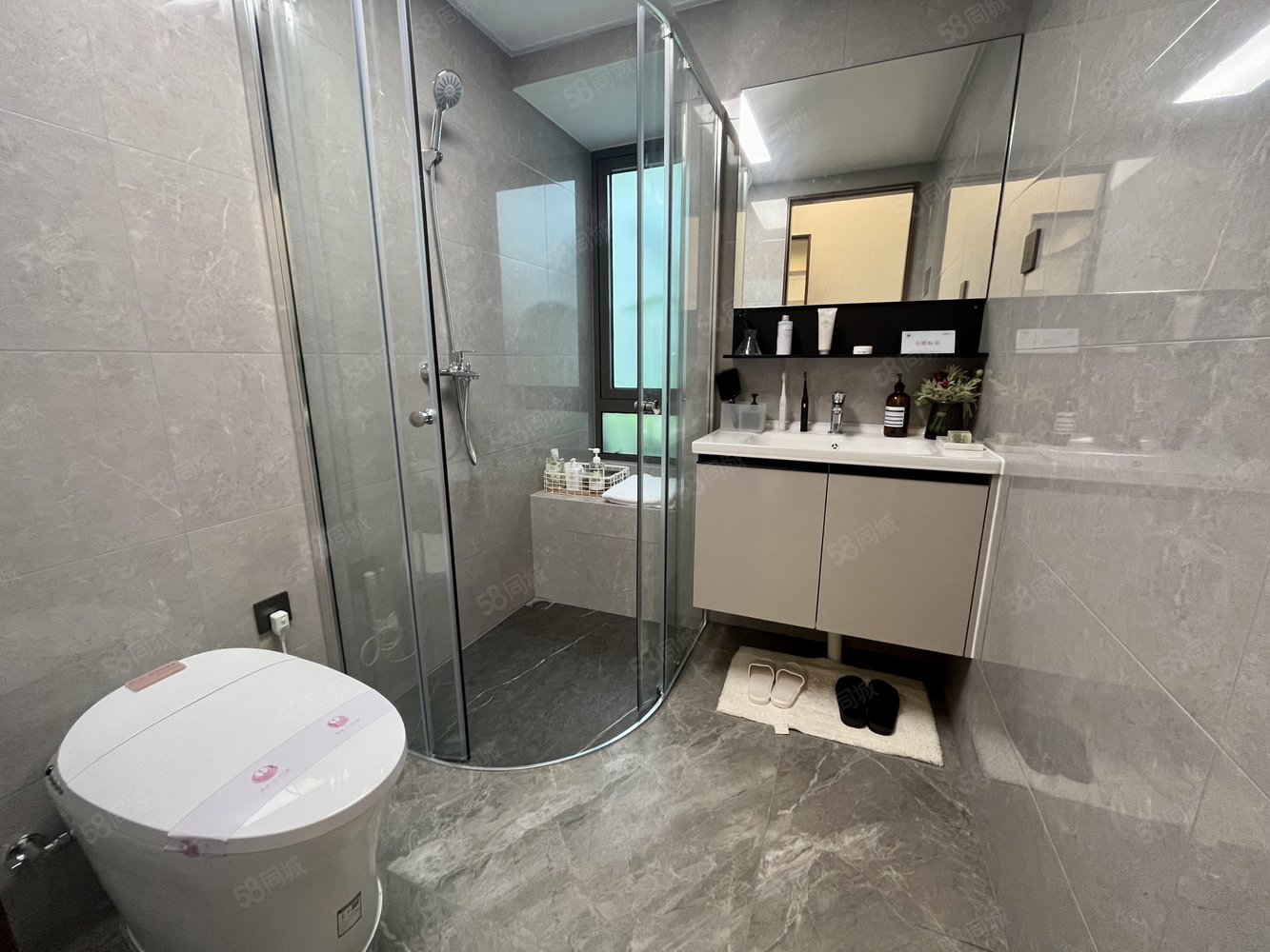 保利时光印象3室2厅2卫97㎡南北45万