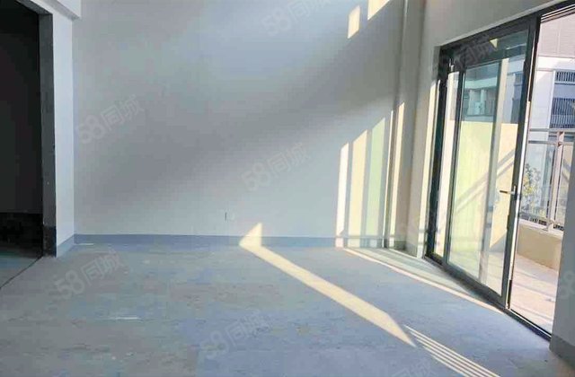 保利湖畔云上4室2厅115.15㎡151.9万二手房图片