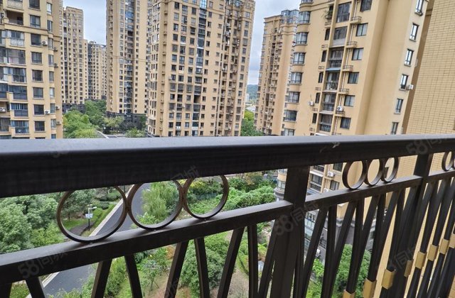 国鑫七星亚龙湾4室2厅129㎡150万二手房图片