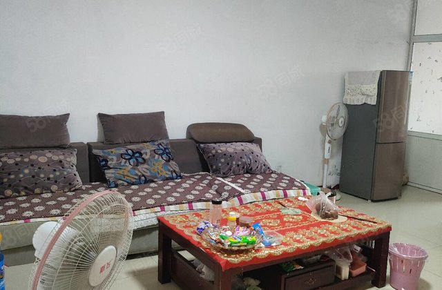 水晶城东区 三室 单价五千多  送储免大税随时看房