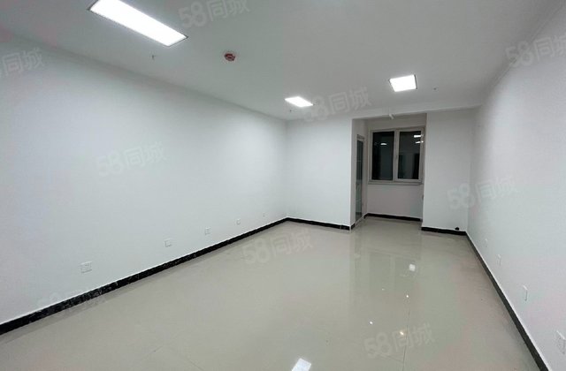 鑫丰国际公寓1室1厅40㎡17万二手房图片