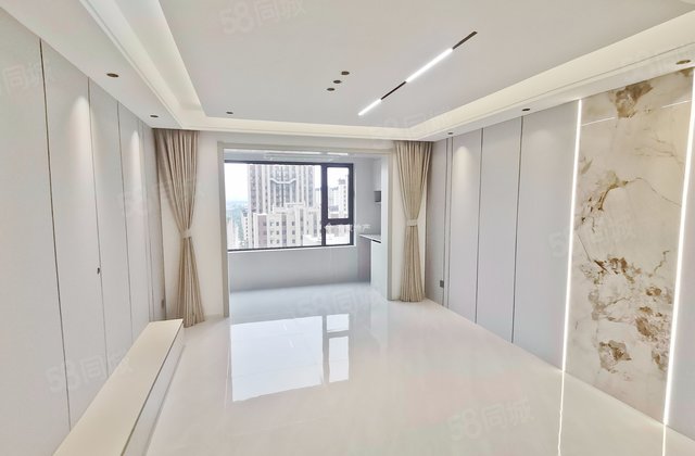 启新18893室2厅112㎡65万二手房图片