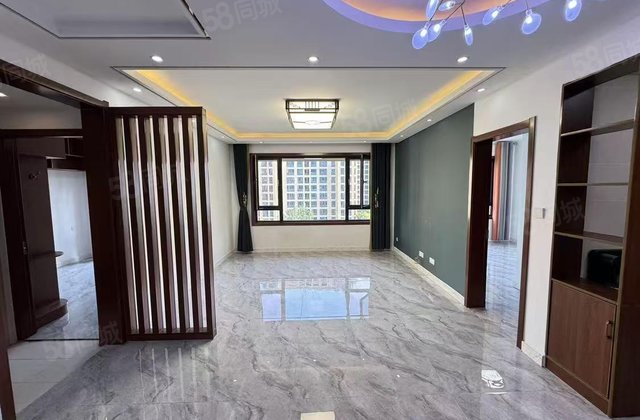 独梯独户，绿城百合新城三叶草户型，好楼层，东昌中实验