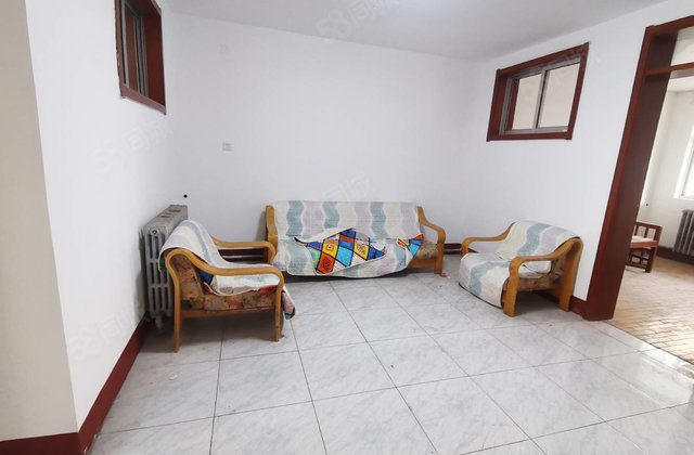 108万文轩本部，一中，二实验，区委家属院，二楼，三室两厅