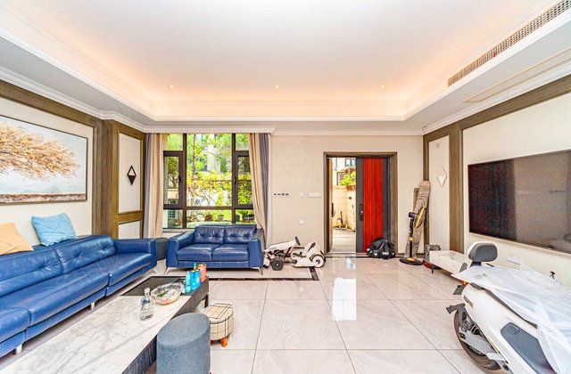 华润桃源里(三期别墅)5室3厅273.26㎡600万二手房图片