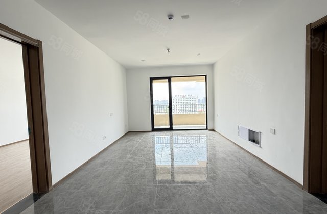 文轩！一中！外国语！东关瑞府！新房未住！东边户！中层！三叶草