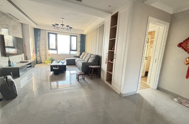 绿城百合，集美一品，元宝户型精装修带车位储藏室三叶草好楼层