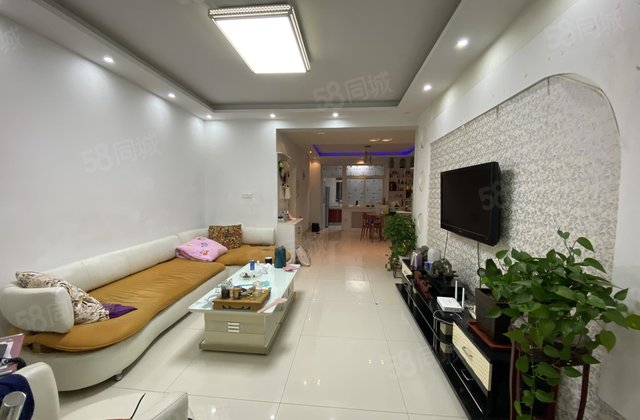 老一中老文轩，东边户南北通透，带储藏室免大税，房东诚心出售