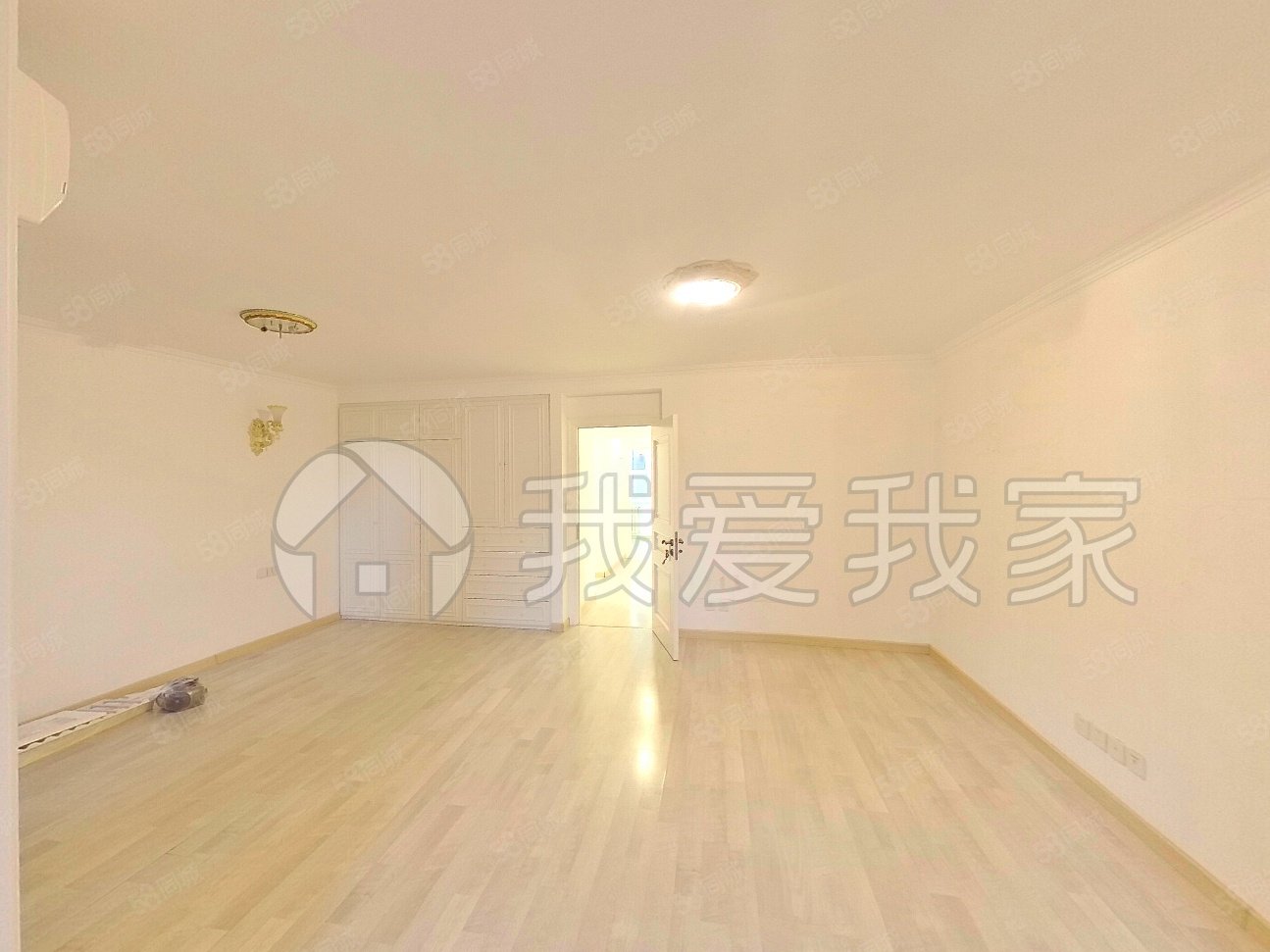 華僑村3室1廳2衛(wèi)168.1㎡南1199萬