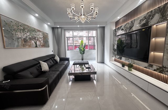 军区大院小区(烟草宿舍楼)3室2厅125㎡55万二手房图片