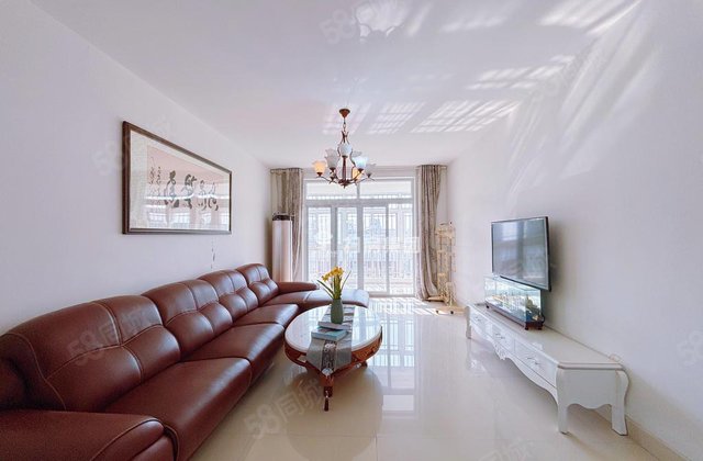 急售桐凤家园，电大五中万达，电梯洋房，三叶草价可谈，带车库