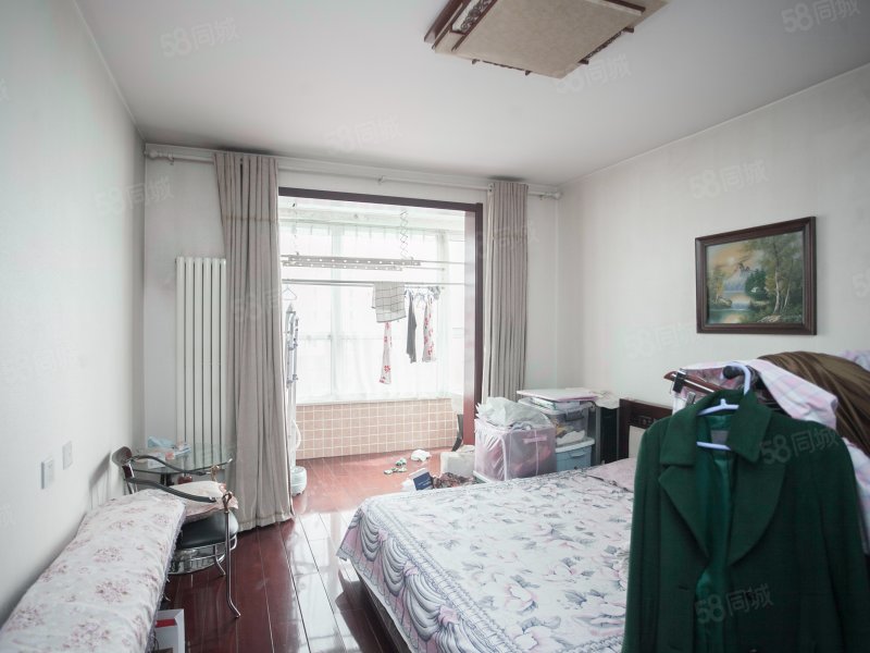 滨东花园一期双卫生间满五朝向好高楼层视野无遮挡