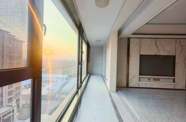 中铁西派江玥4室2厅138㎡168万二手房图片