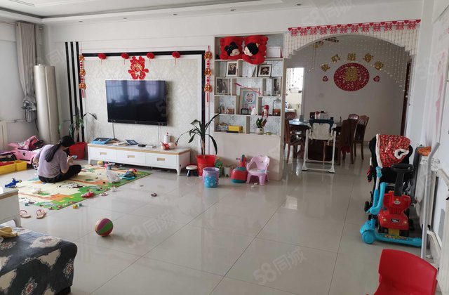 柳泉花园3室2厅2卫/好楼层/带车位/诚心出售