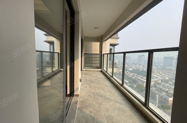 万科西园甲第3室2厅119㎡140万二手房图片