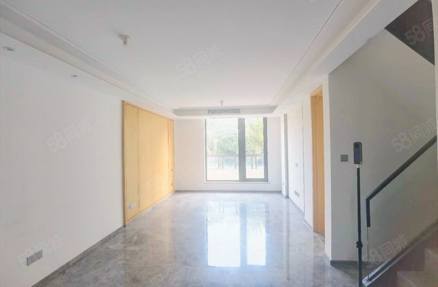 融创东南府4室2厅122.54㎡375万二手房图片