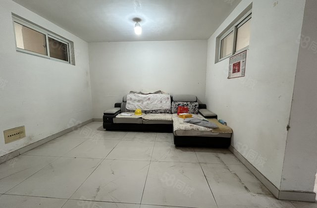 急售嘉明  房非顶层 三室 带储 免 大捡 漏