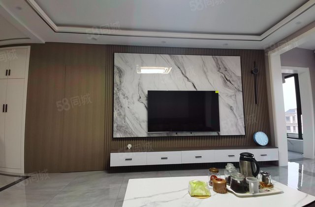 恒信新悦3室2厅136.14㎡83万二手房图片