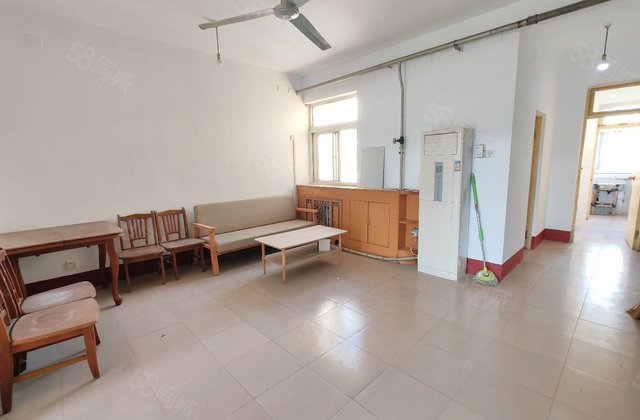 无压力！七中！馨苑小区 三室一厅 免大税 诚心出售！方便看！