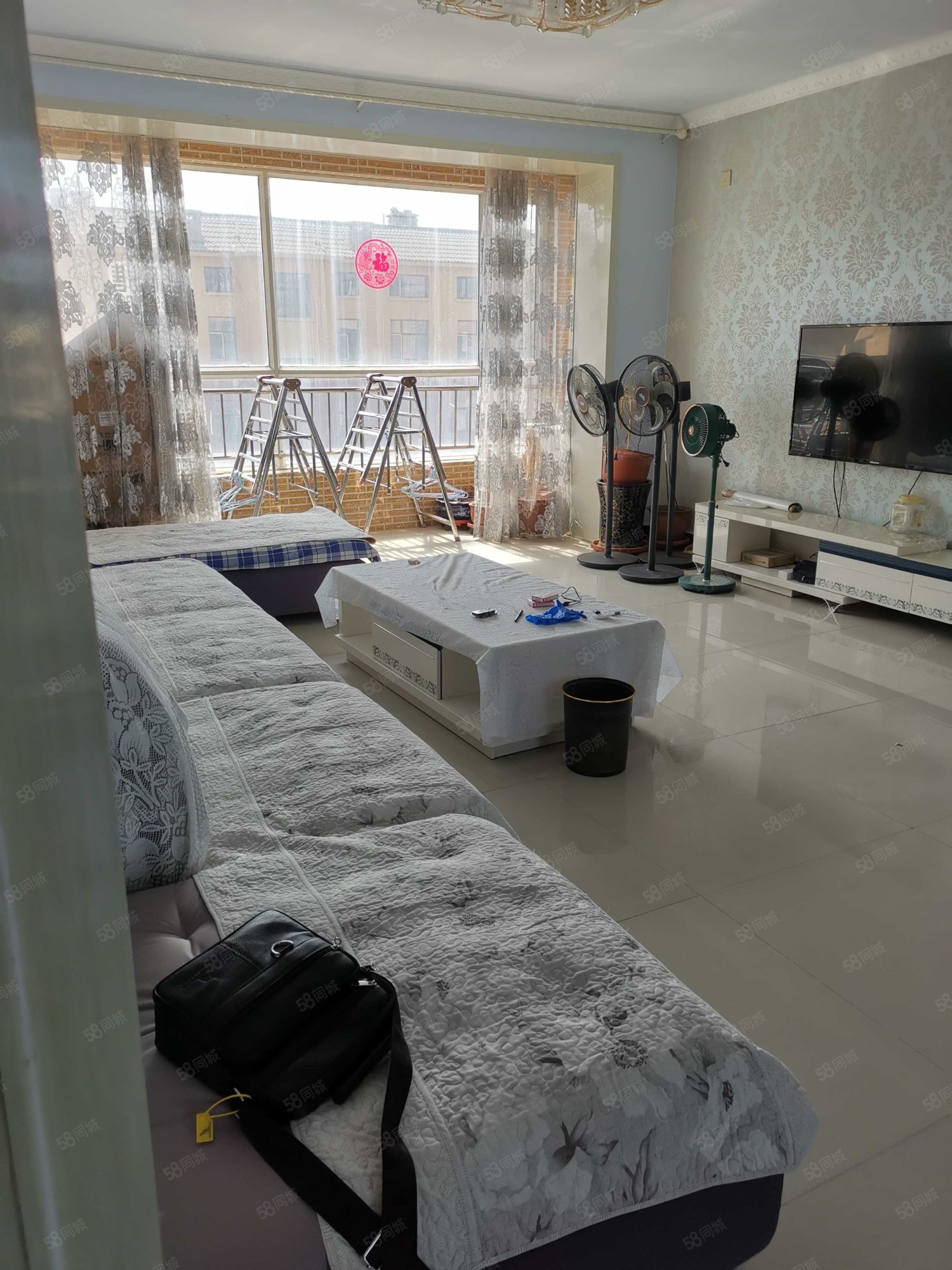 东城嘉都3室1厅1卫115㎡南北33万