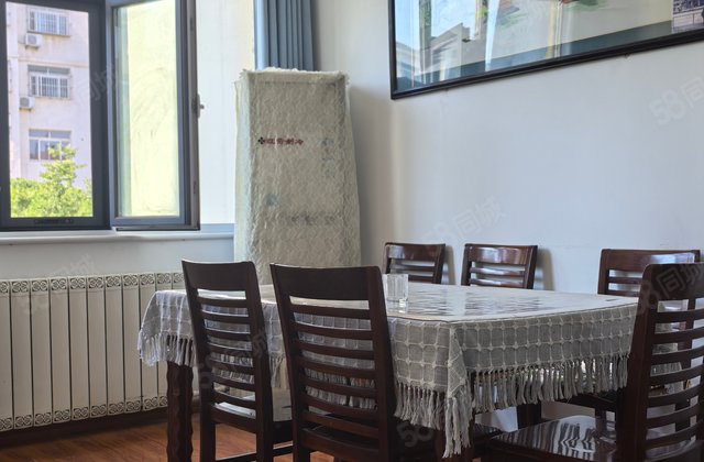 颐馨园2楼.三室一厅.精装修.有证满二.带储图片真实.看房方