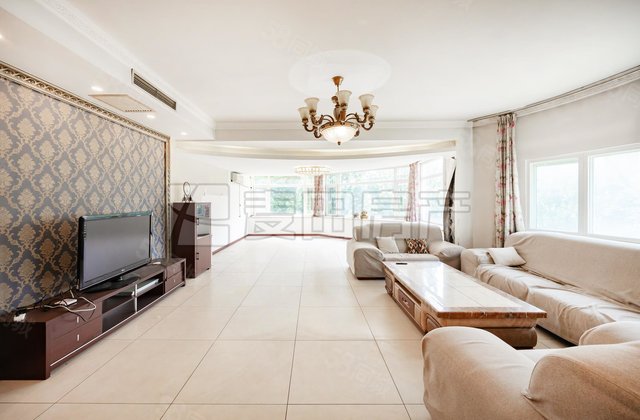 赢海庄园4室2厅247㎡898万二手房图片