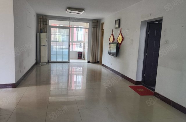 星光水晶城  步梯三楼  带车库和储藏室  东边户三叶草户型