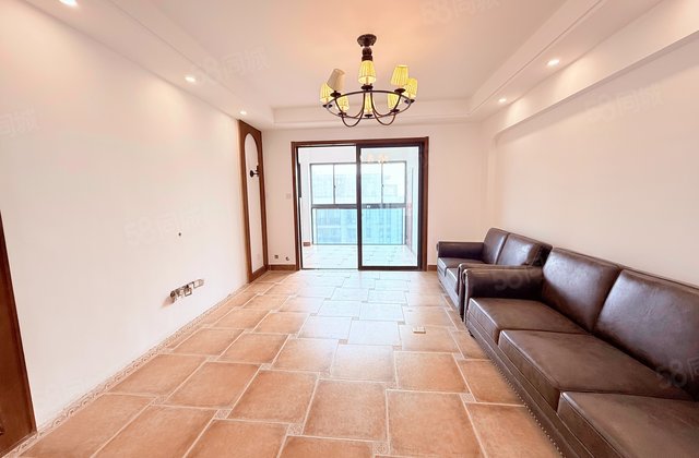 博林金谷3室2厅131.66㎡99.8万二手房图片