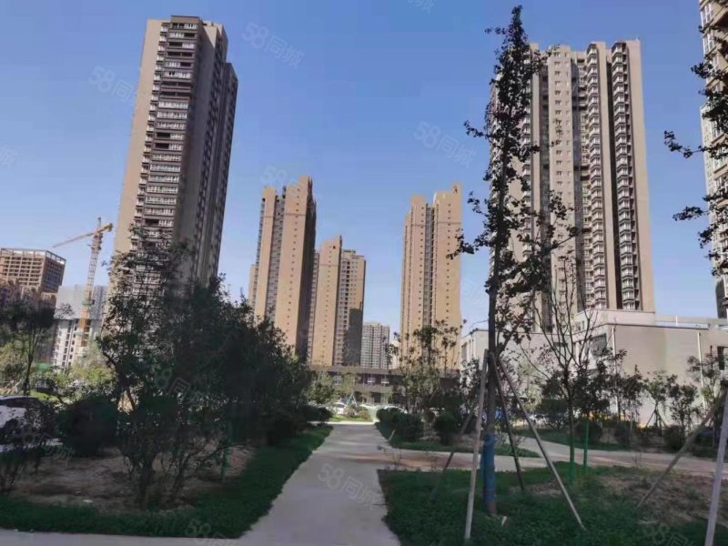 中环国际城南区2室1厅1卫93.34㎡南76万