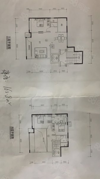 铂悦轩4室2厅4卫220㎡南北330万