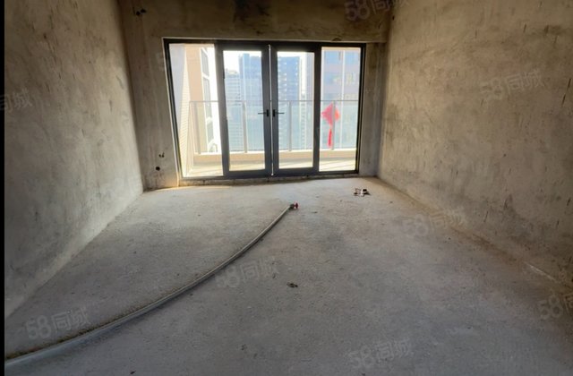 财富天誉4室2厅136.5㎡89.8万二手房图片