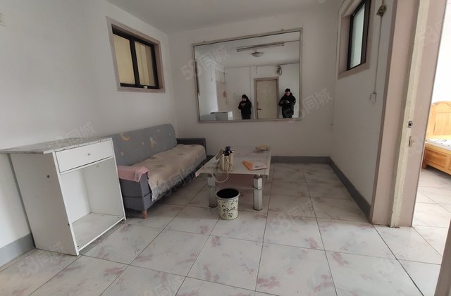 湖边 望湖  畅博怡情湾  饲料厂家属院 二楼 文轩 实验