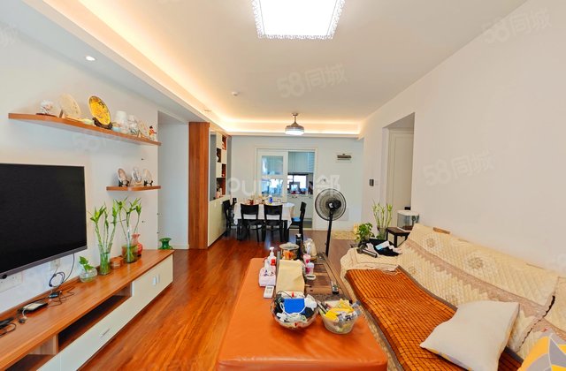 万科里金域国际(一二期)4室2厅131.12㎡258万二手房图片