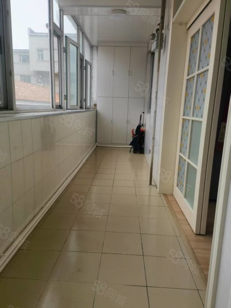 银河小区A区4室1厅2卫155.36㎡南北62万