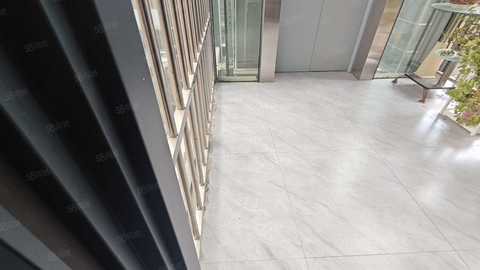 金凤苑3室2厅1卫97㎡南30万