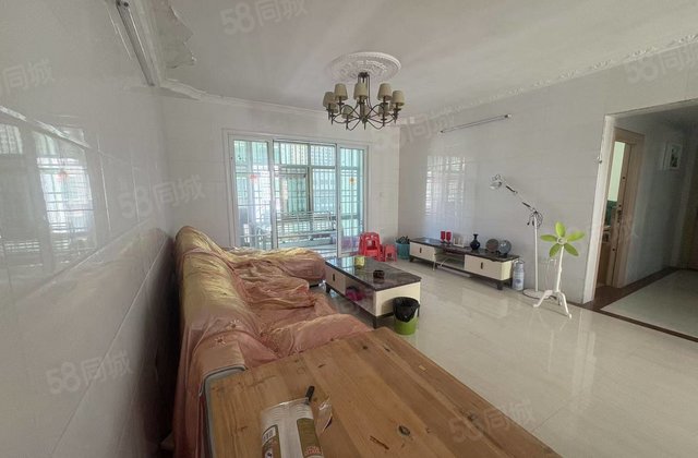 卫生小区3室2厅128.8㎡83.8万二手房图片