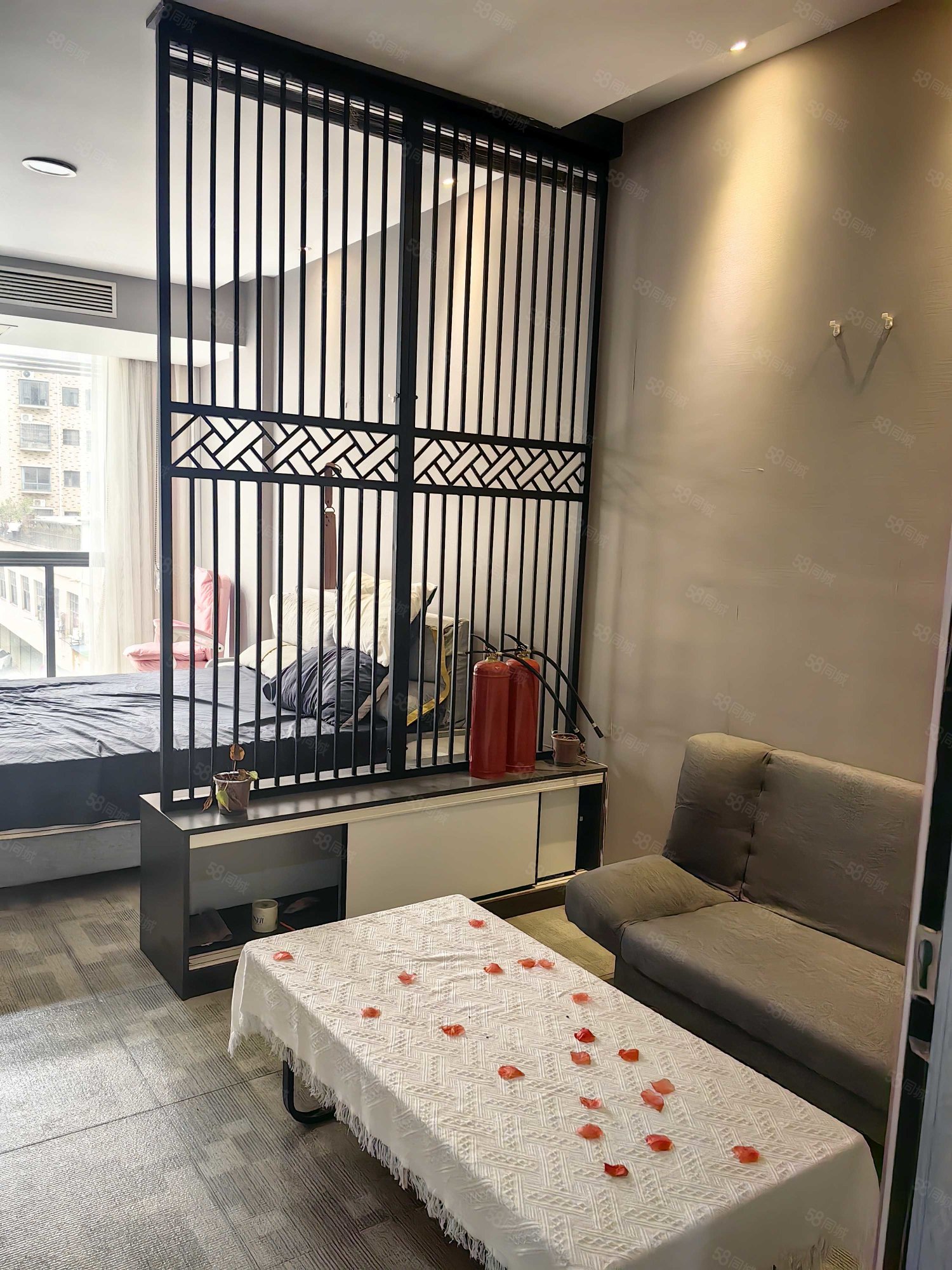 世纪花城1室1厅1卫52㎡北26万