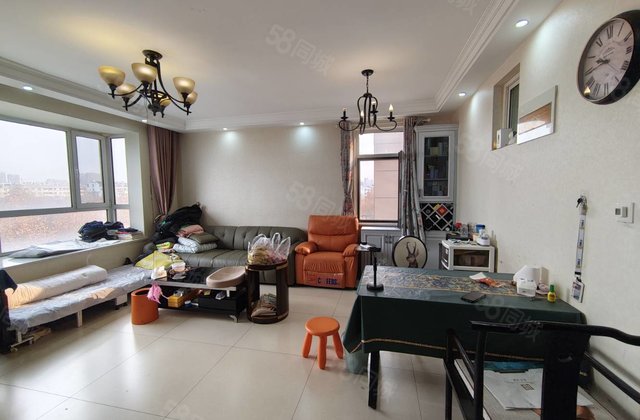 急售，东昌湖边，老文轩二实验外国语，6层的电梯洋房送车位储