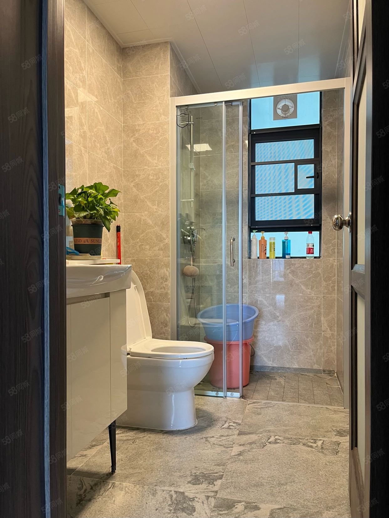 碧桂园江山樾3室2厅2卫107㎡南64万