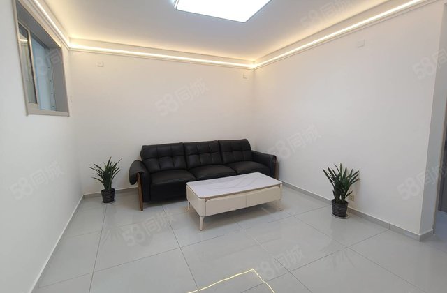 兴华路  ！东昌中学！精装三室！市委！领秀城！聊建家属院