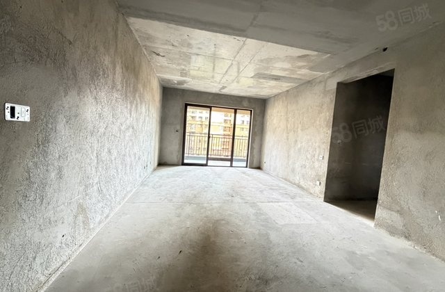 保山吾悦广场3室2厅135㎡47.8万二手房图片